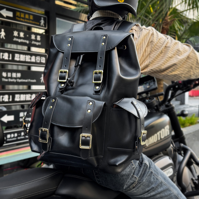 Leather Backpack Vintage - Novidades: Mochila de Couro Luxuosa para